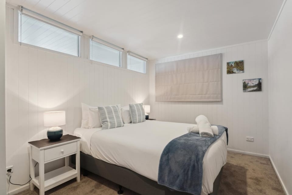 Picturesque View - 2 bedroom flat with kitchenette House in Queenstown