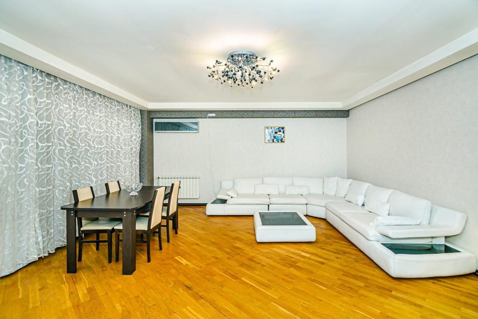 Pearl of the city Apartment in Baku