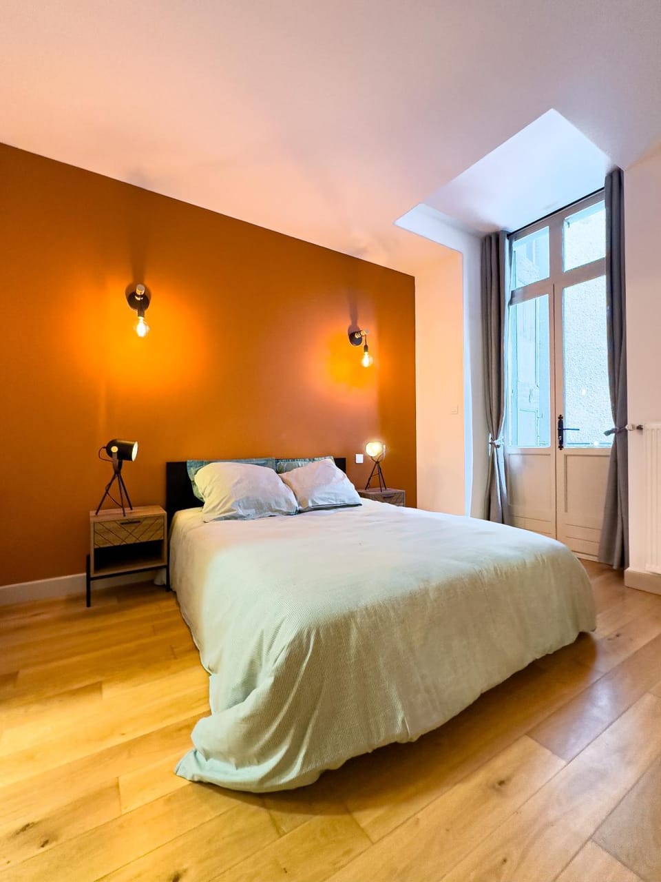 Bed, Bedroom