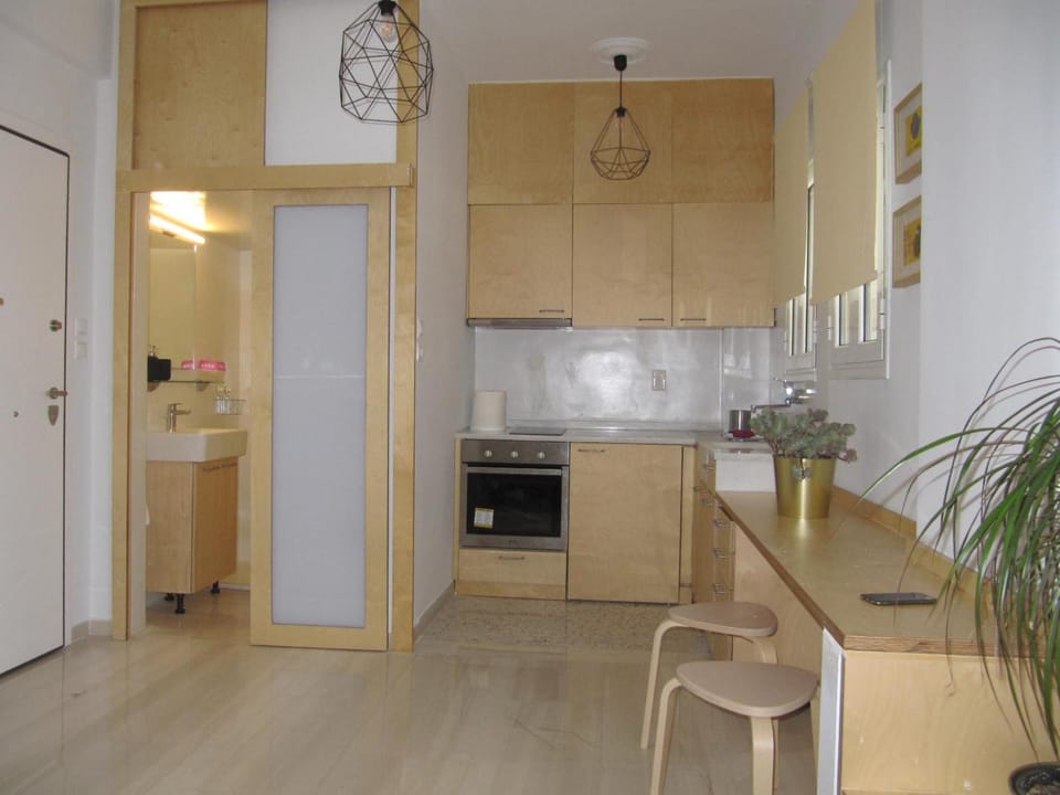Cosy Studio at the heart of glyfada Apartment in South Athens