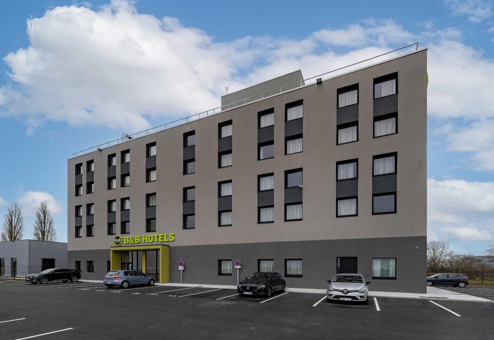 Property building, Location