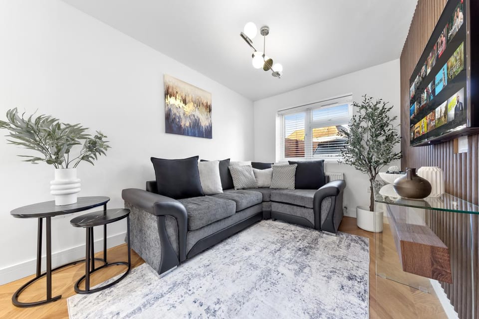 TV and multimedia, Living room, Seating area