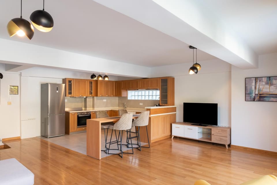 TV and multimedia, Kitchen or kitchenette, Dining area