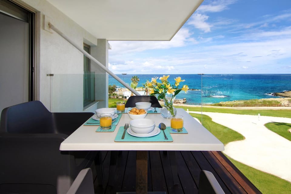Balcony/Terrace, Dining area