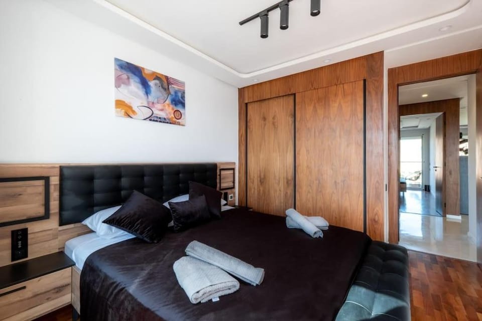 Luxury 2 Bedroom with Mountain View Apartment in Marrakesh