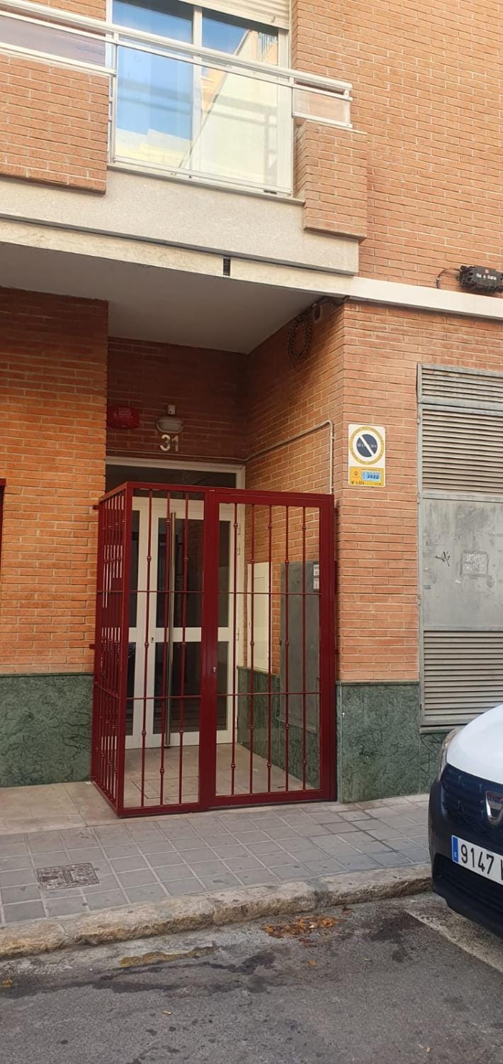 Property building, Facade/entrance