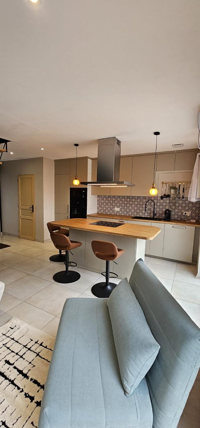 Casa Bellissima wifi et smart TV et chambre climatisée House in Bourgogne-Franche-Comté