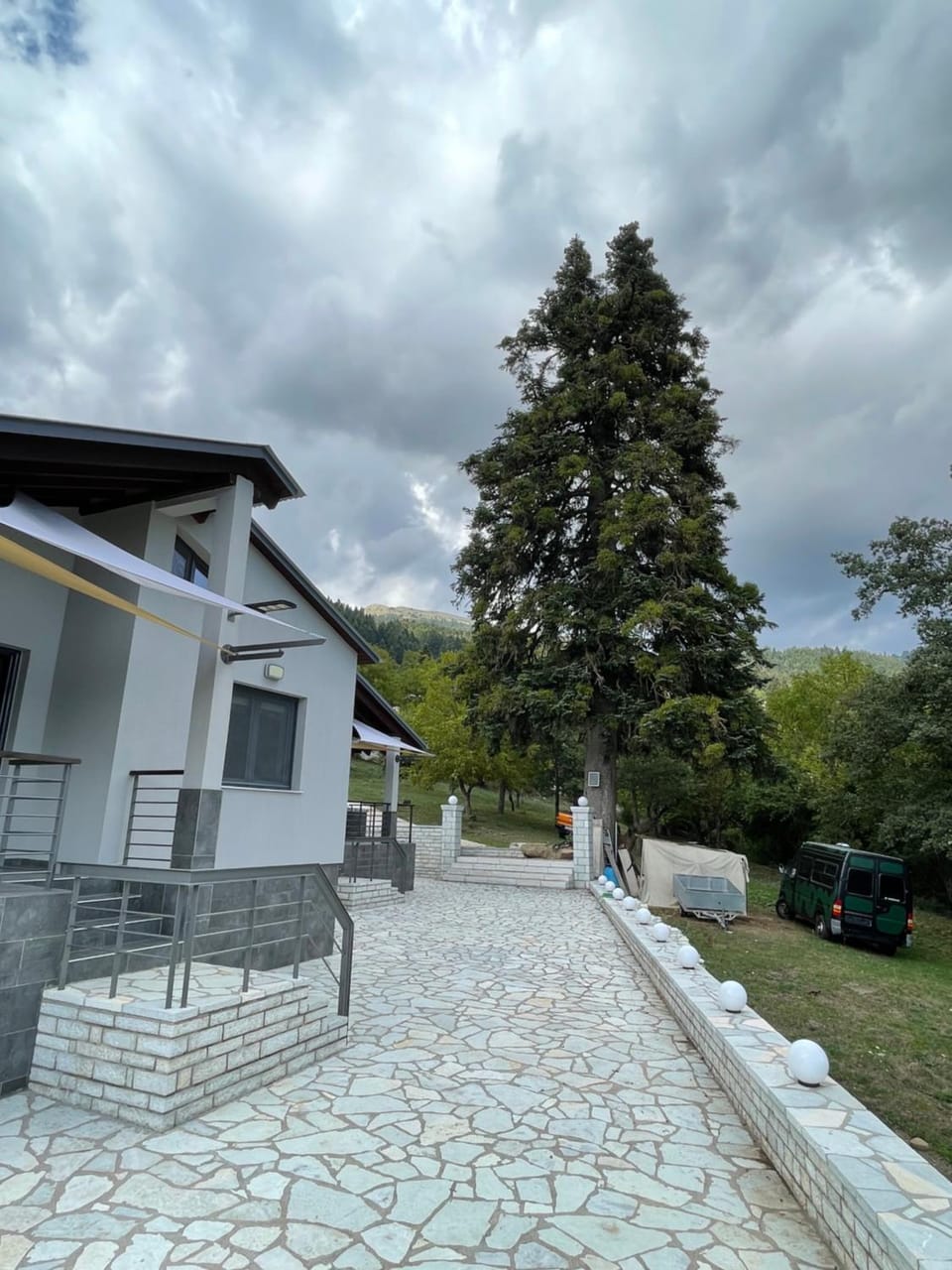 Property building, Natural landscape, Garden, Garden view