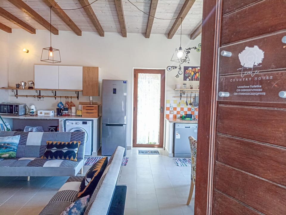 Kitchen or kitchenette, oven, stove