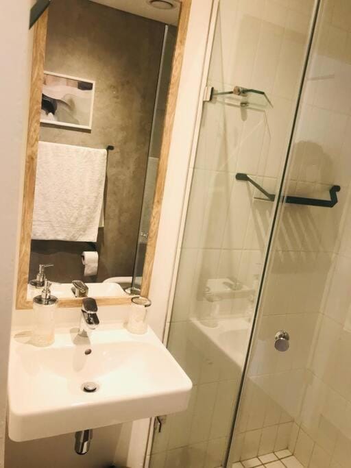 Studio Apartment in Sea Point
