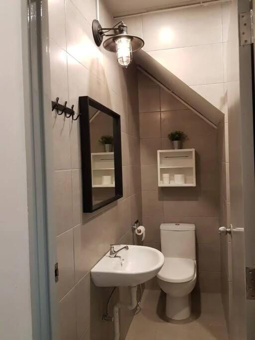 Heritage Studio in UNESCO Zone near to StreetArt & Town 1 House in George Town