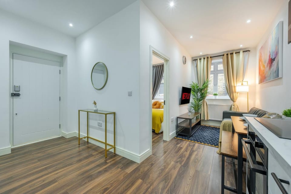 Living room, Dining area, Bedroom