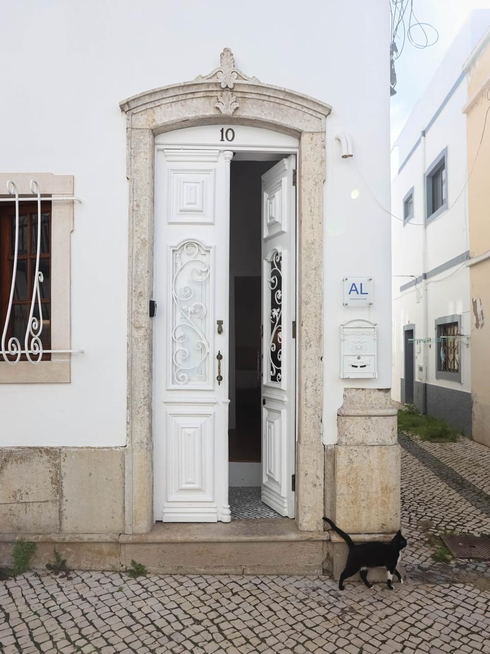 The Salt Flat House in Olhão