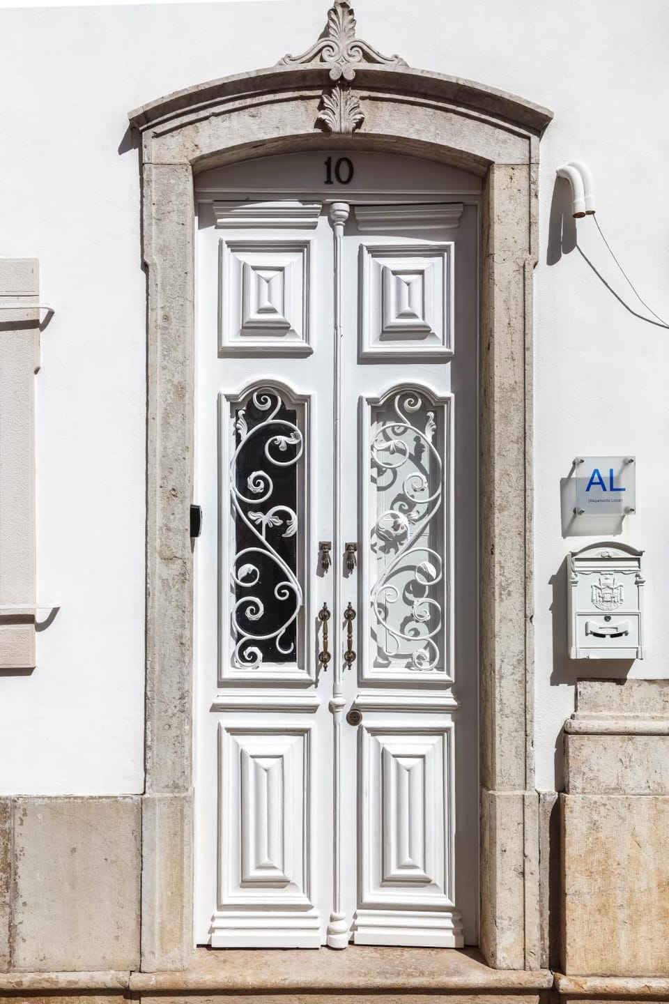 The Salt Flat House in Olhão