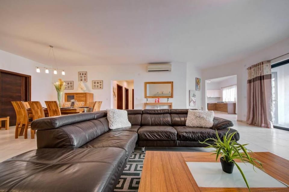 Modern Apt in Luxury Complex St Julians Apartment in Saint Julians