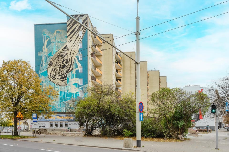 Property building, Day, Neighbourhood, City view, Street view, Location