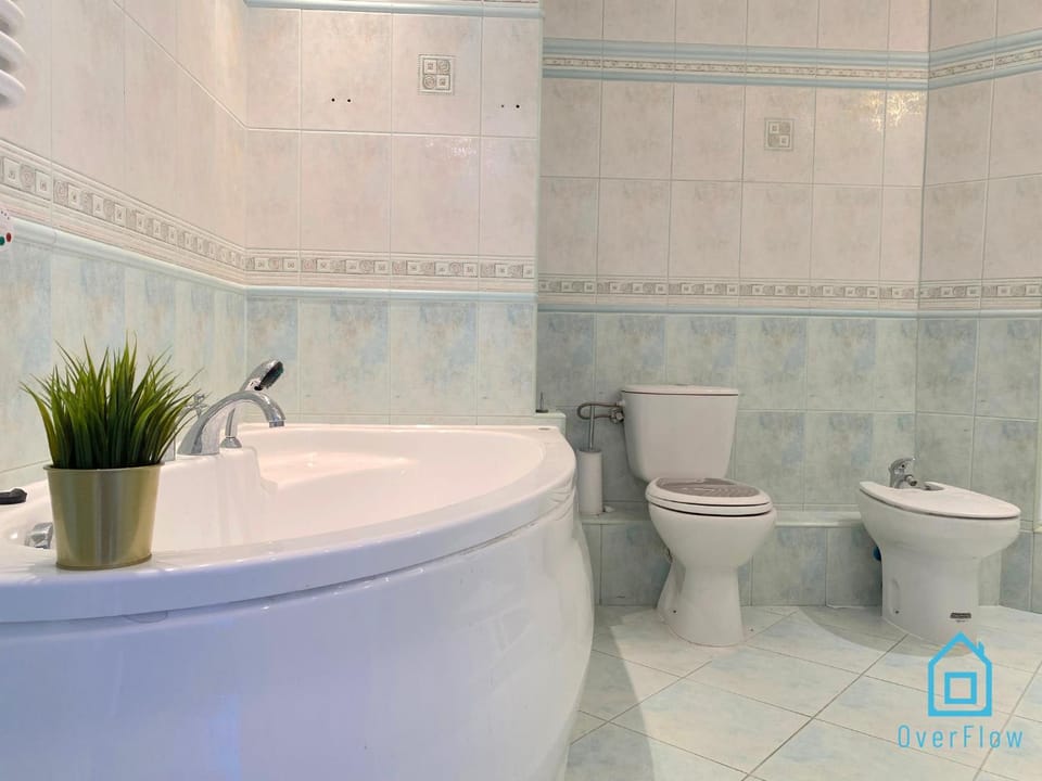 Bonjour Room - 10 Min to Old Town Gdańsk,PKP & Shopping Mall Vacation rental in Gdansk