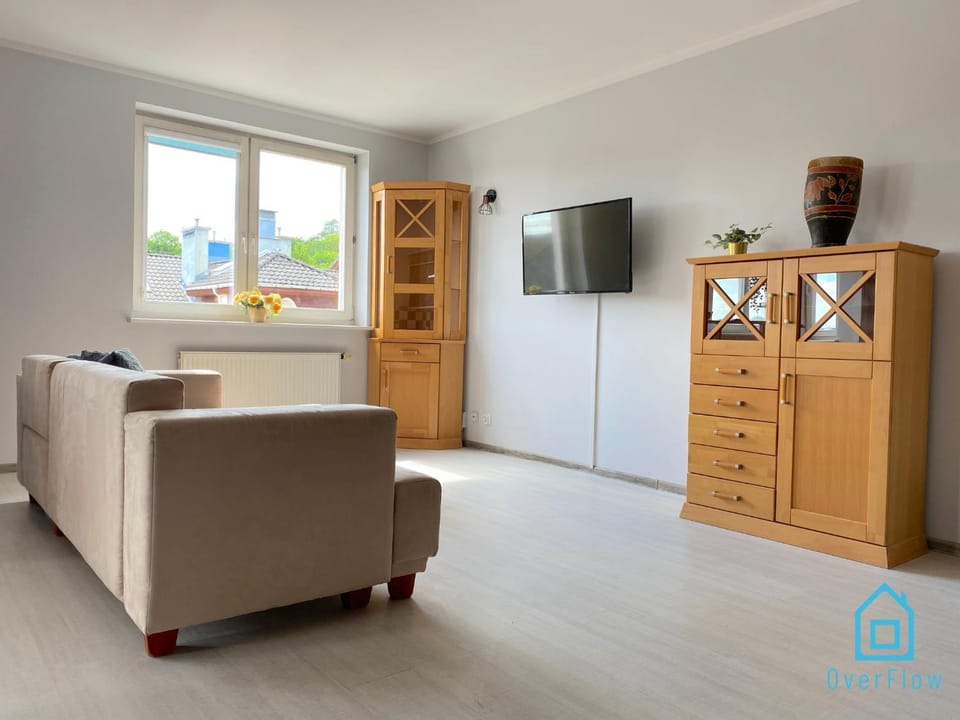 Bonjour Room - 10 Min to Old Town Gdańsk,PKP & Shopping Mall Vacation rental in Gdansk