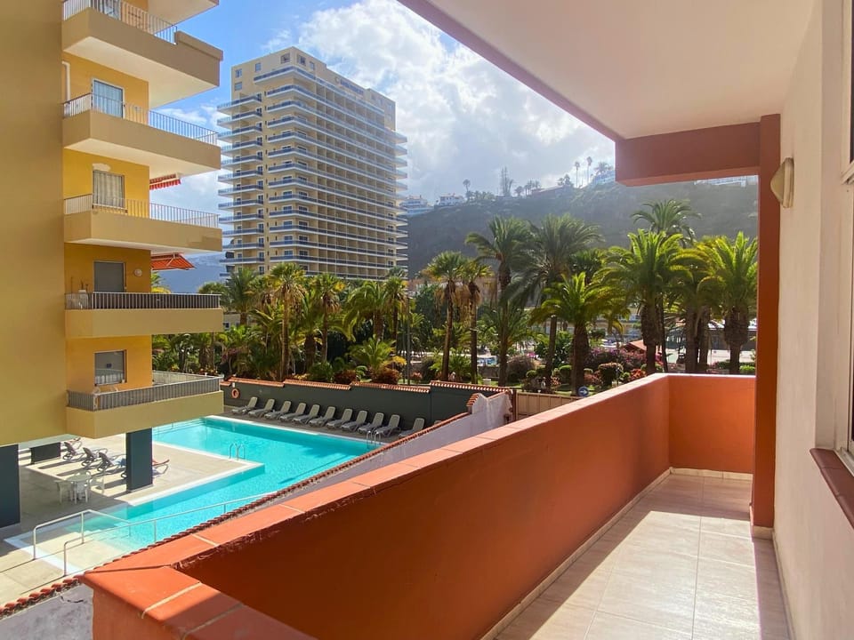 View (from property/room), Balcony/Terrace