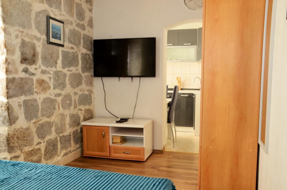 TV and multimedia, Bedroom