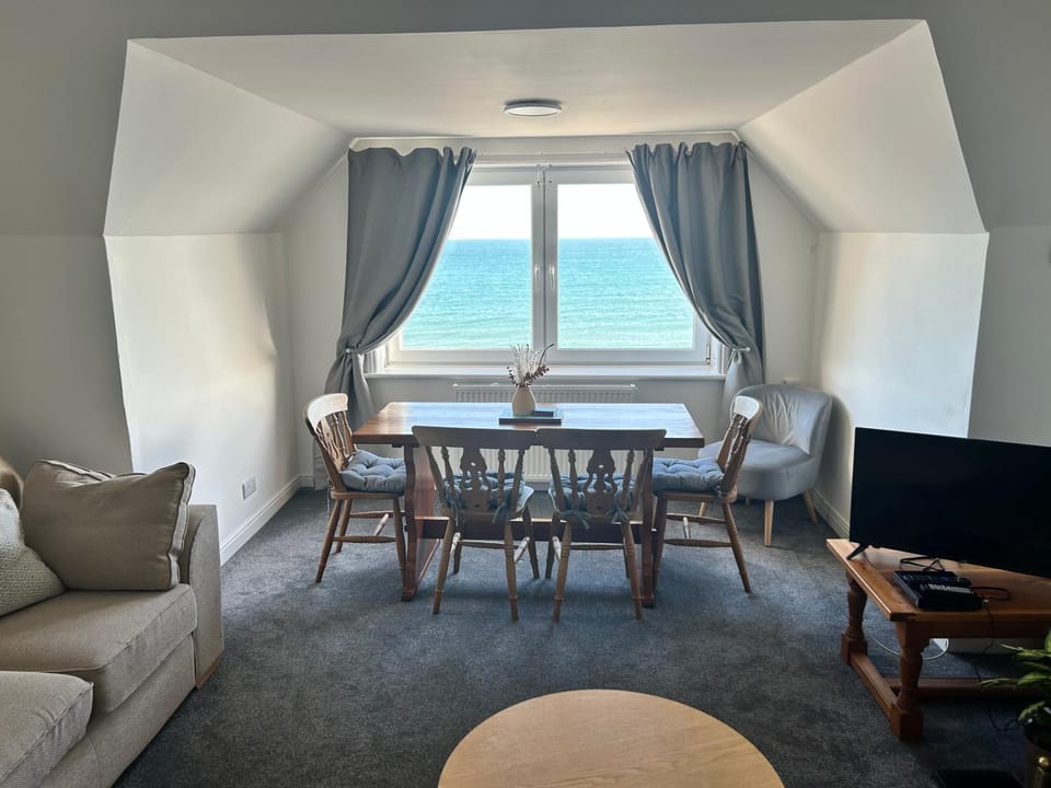 Dream Beach Apartment in Weymouth