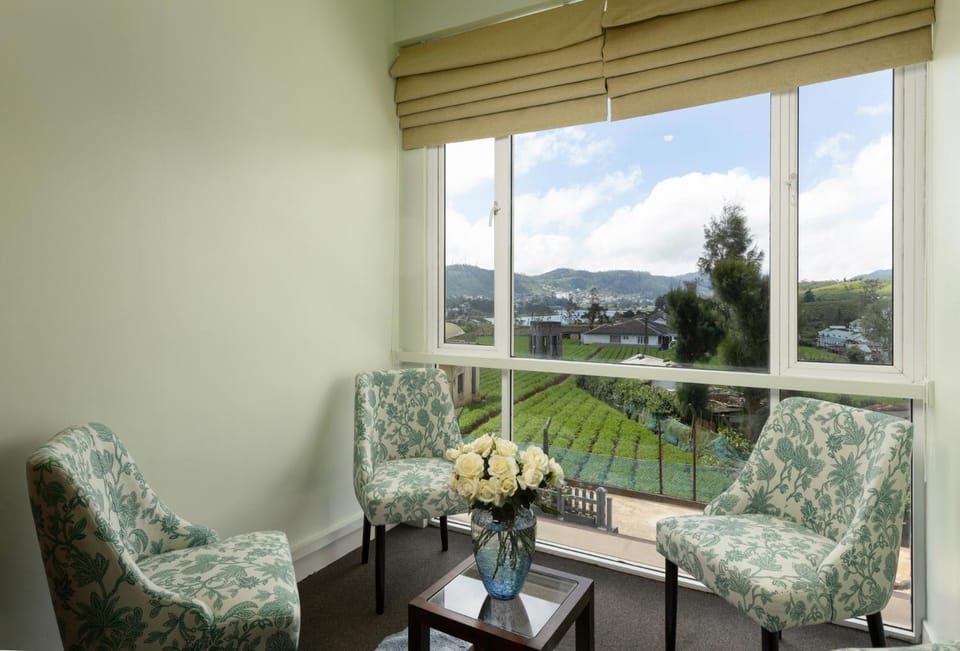 View (from property/room), Seating area, Landmark view
