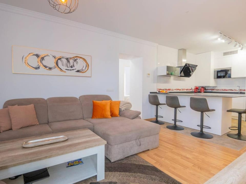 Stylish 3 bedroom apartment, Historic Mijas Cente Apartment in Mijas