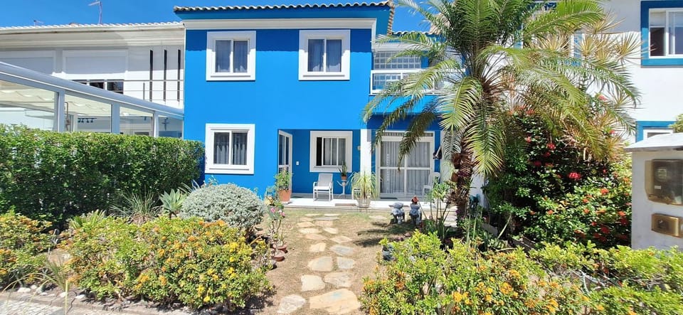 Property building, Day, Garden, Garden view