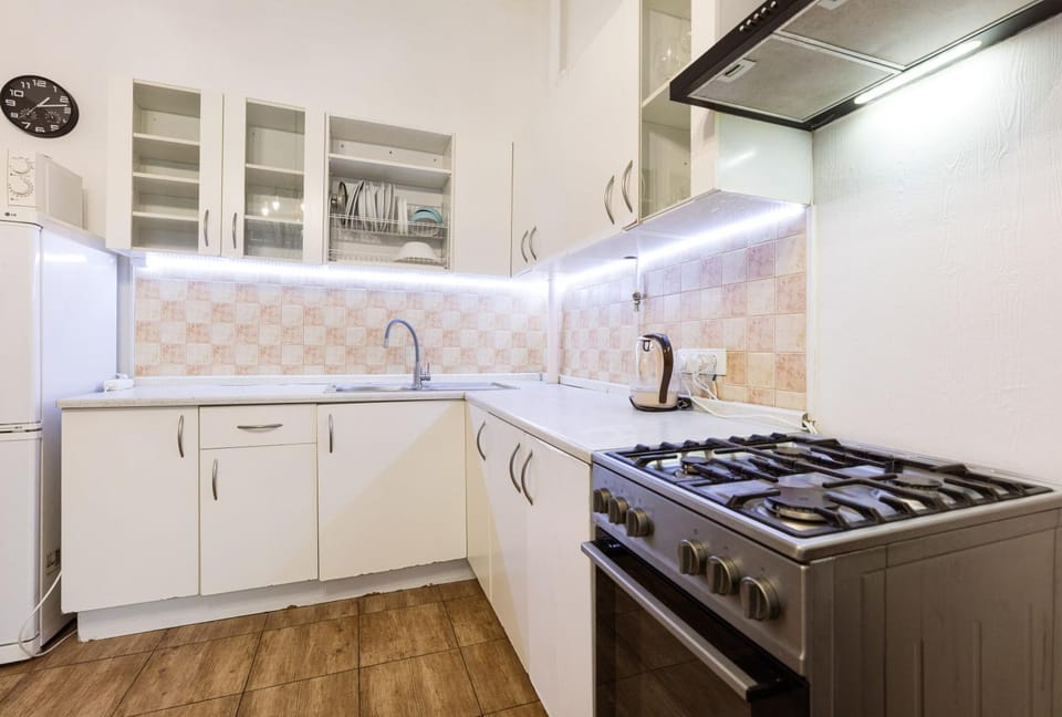 Coffee/tea facilities, Kitchen or kitchenette, kitchen