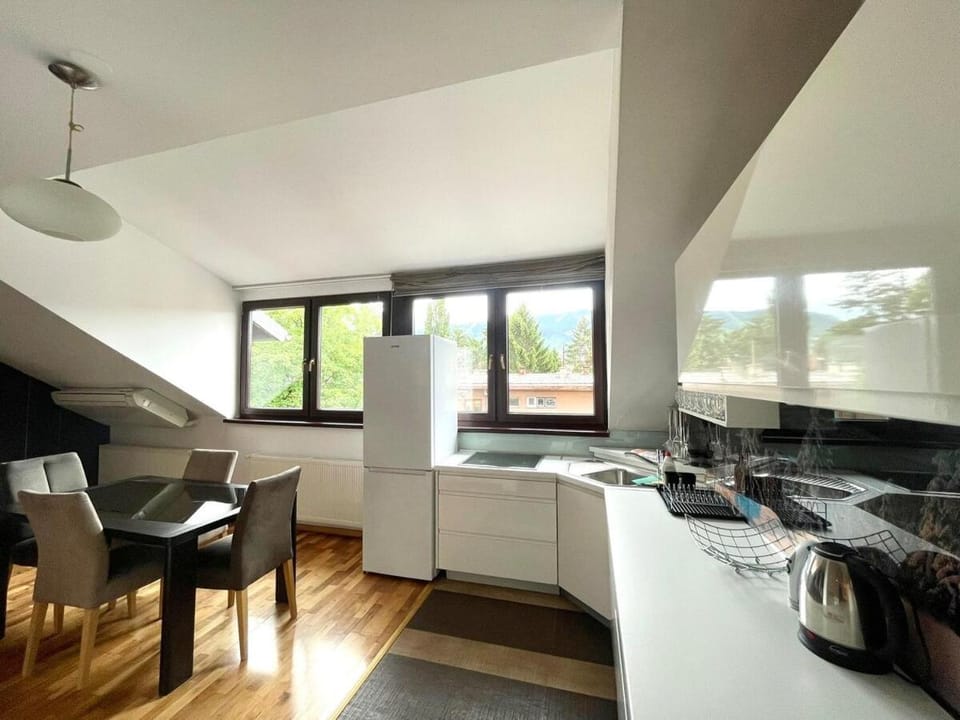 Engadin Beautiful 2BDR Apt Apartment in Sarajevo