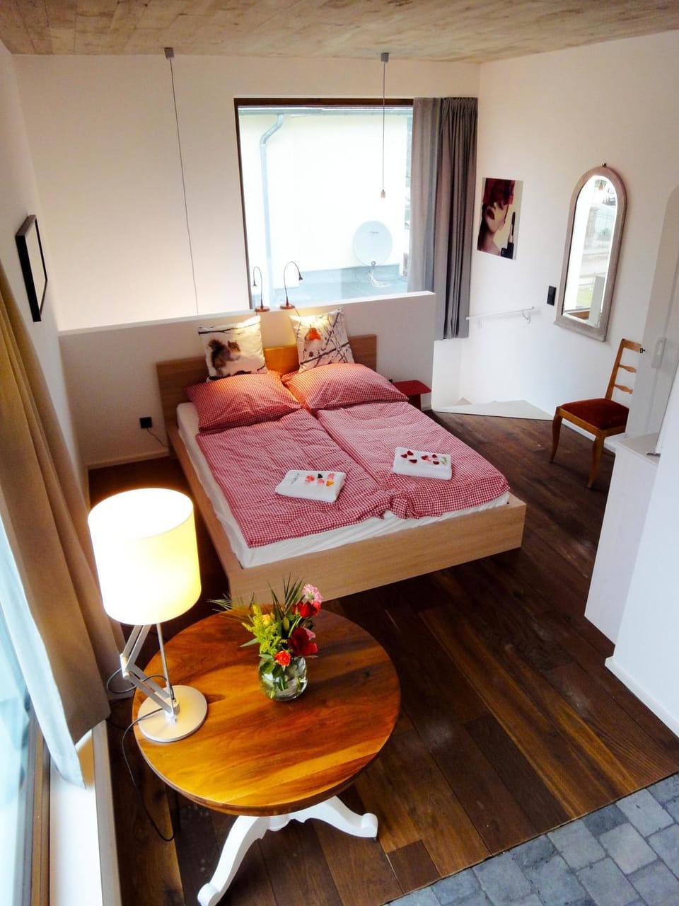 Photo of the whole room