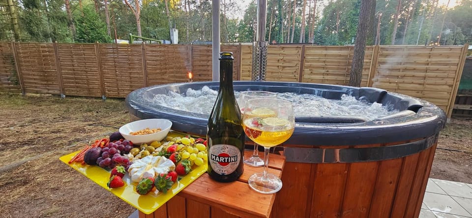 Garden, Hot Tub, Balcony/Terrace