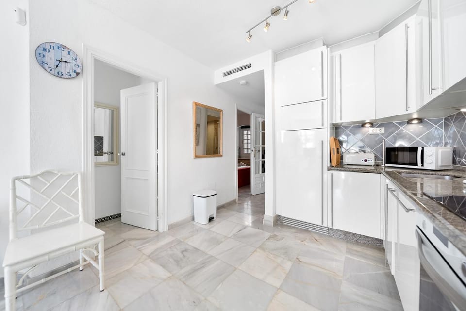C02 Royal Beach - Apartment Apartment in Sitio de Calahonda