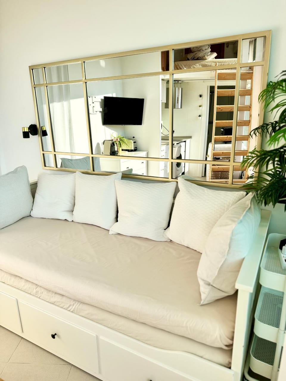 Retiro Park-Roof Top Studio & Huge Terrace Apartment in Madrid