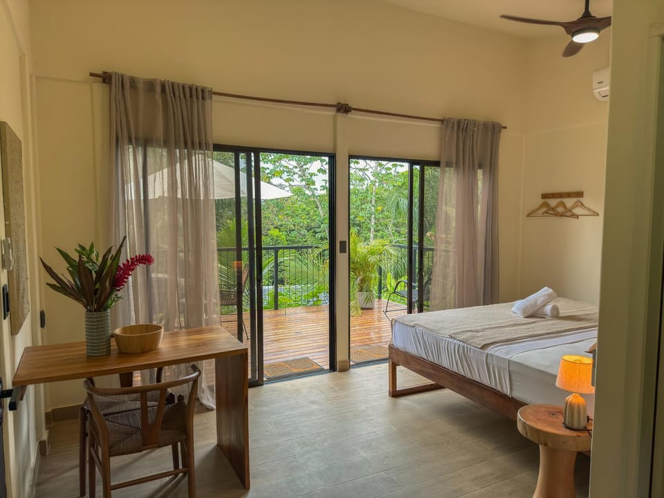 Balcony/Terrace, Bedroom, Garden view