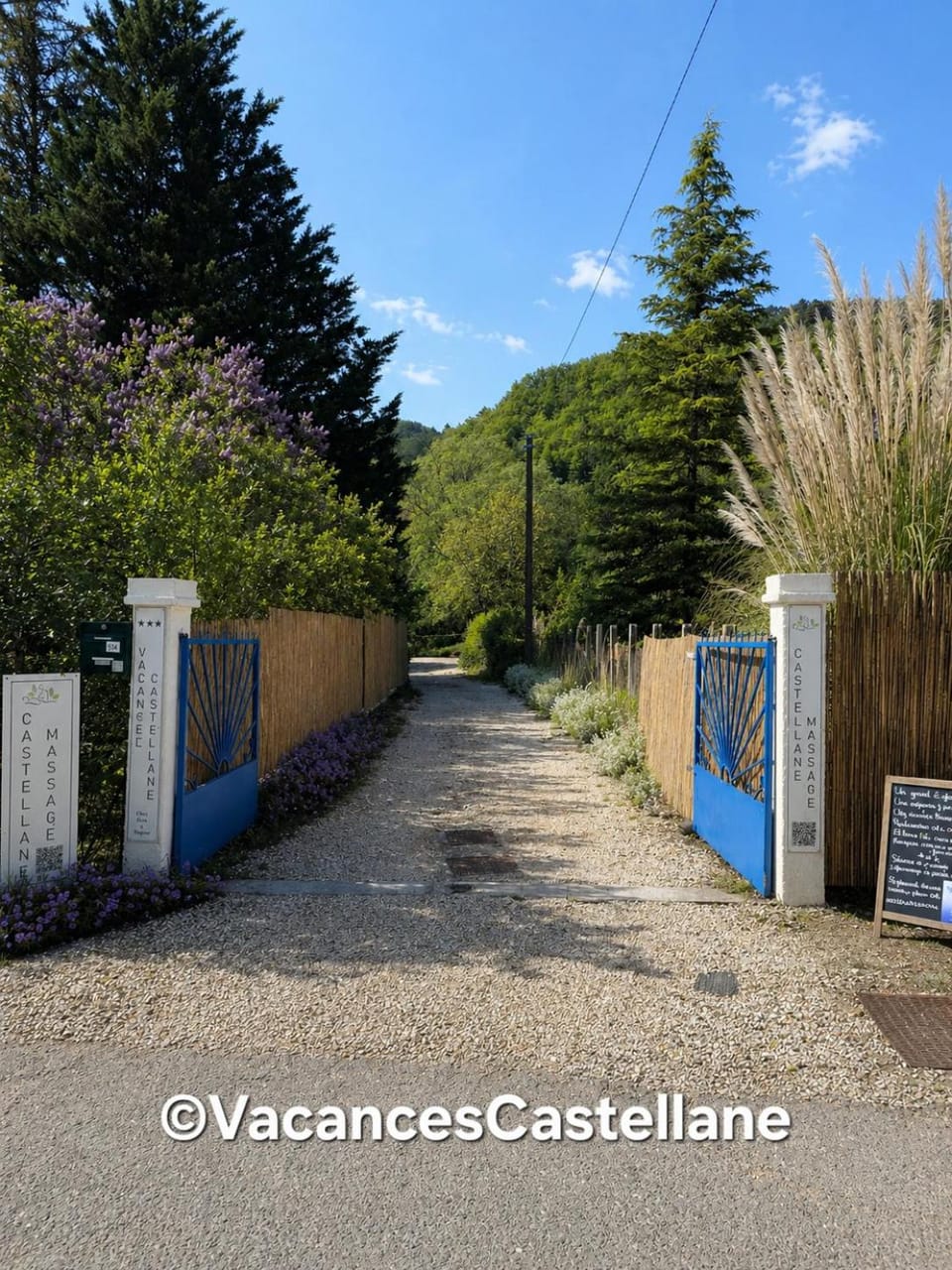 Property building, Facade/entrance, Garden