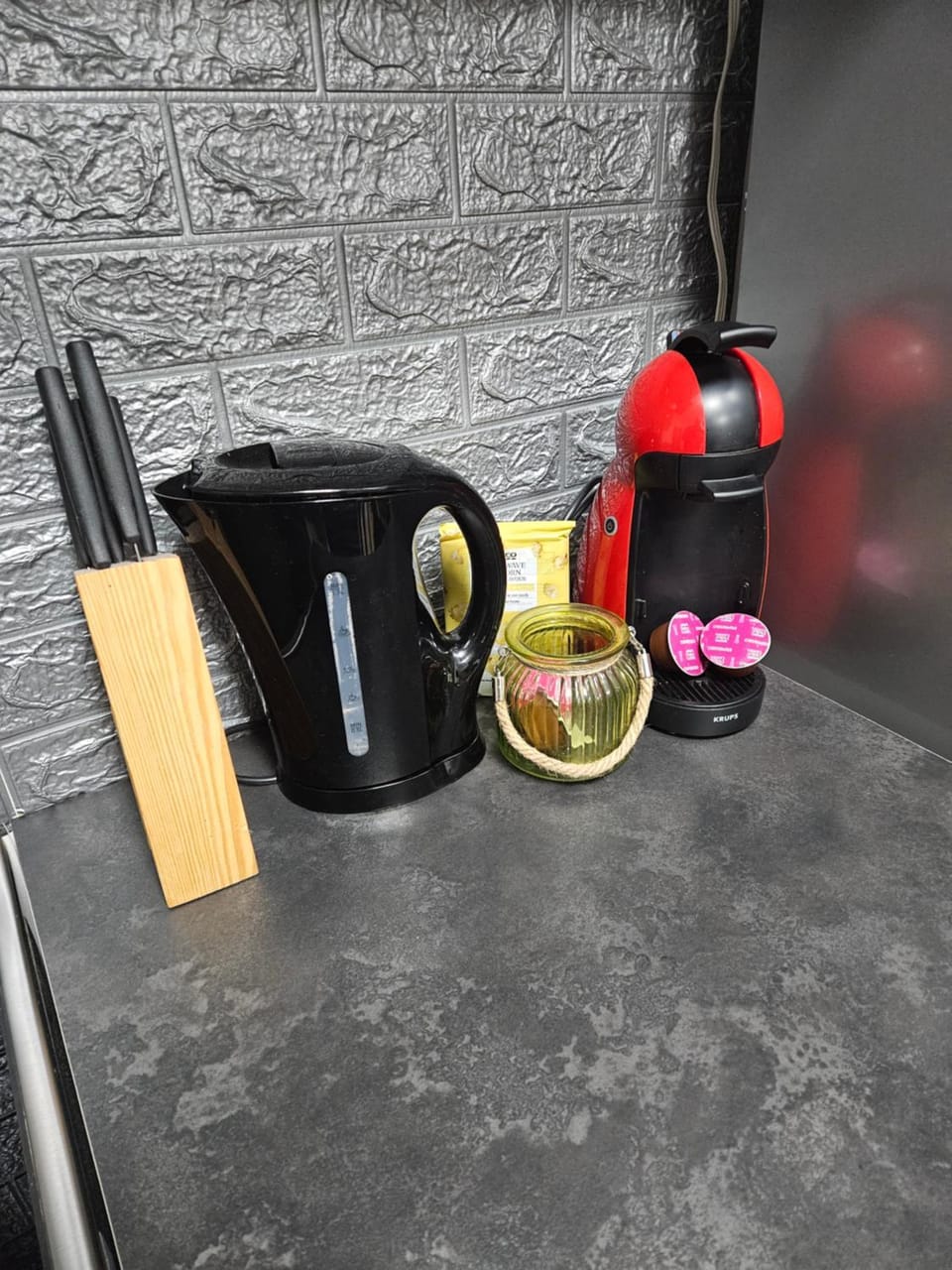 Coffee/tea facilities, Kitchen or kitchenette