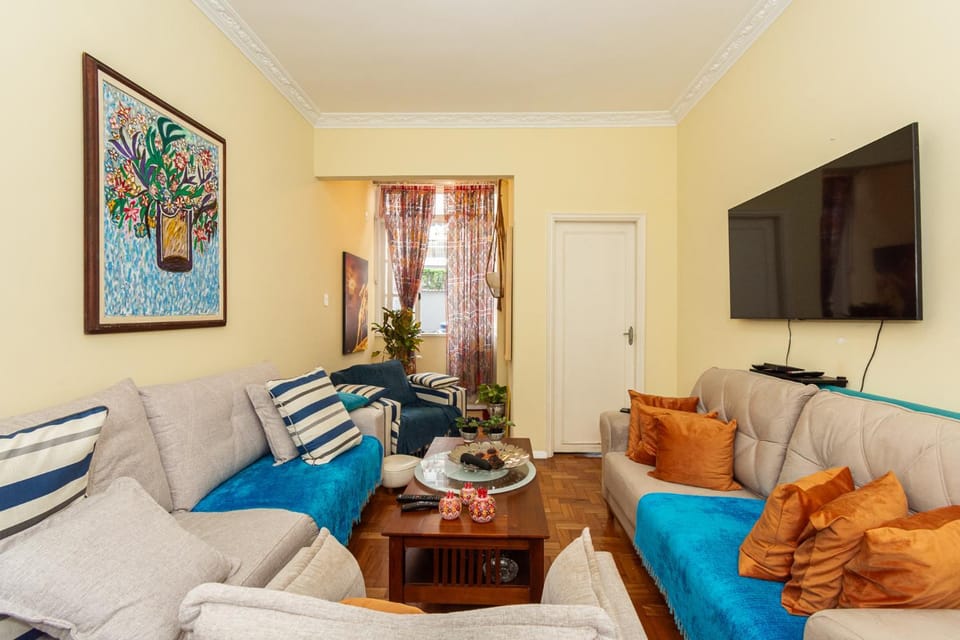 Communal lounge/ TV room, TV and multimedia, Living room