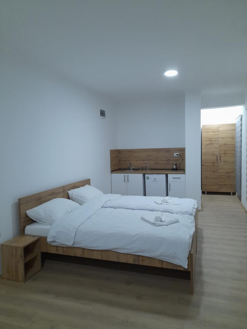 Bed, Photo of the whole room, Bedroom, towels, wardrobe