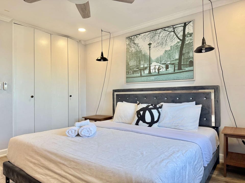 Downtown City View Renovated 2 beds Free Parking LM1503 House in Atlanta