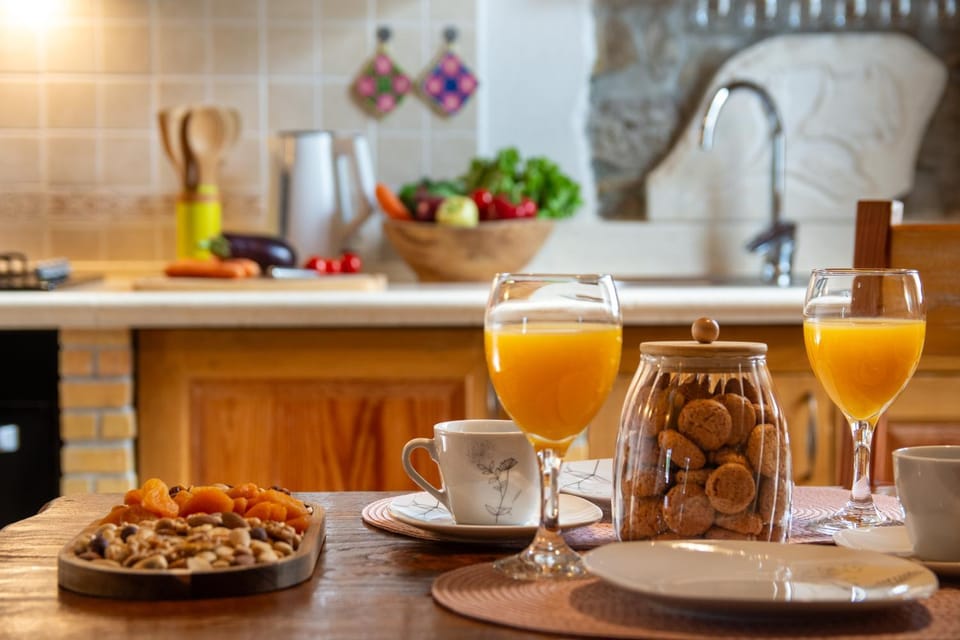 Kitchen or kitchenette, Decorative detail, Dining area, stove, kitchen