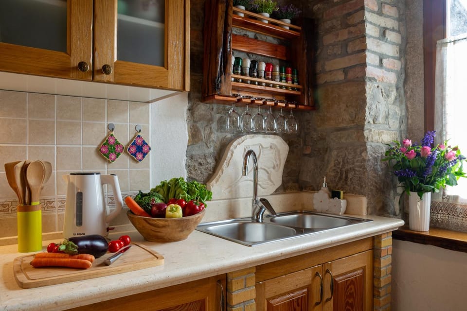 Kitchen or kitchenette, kitchen