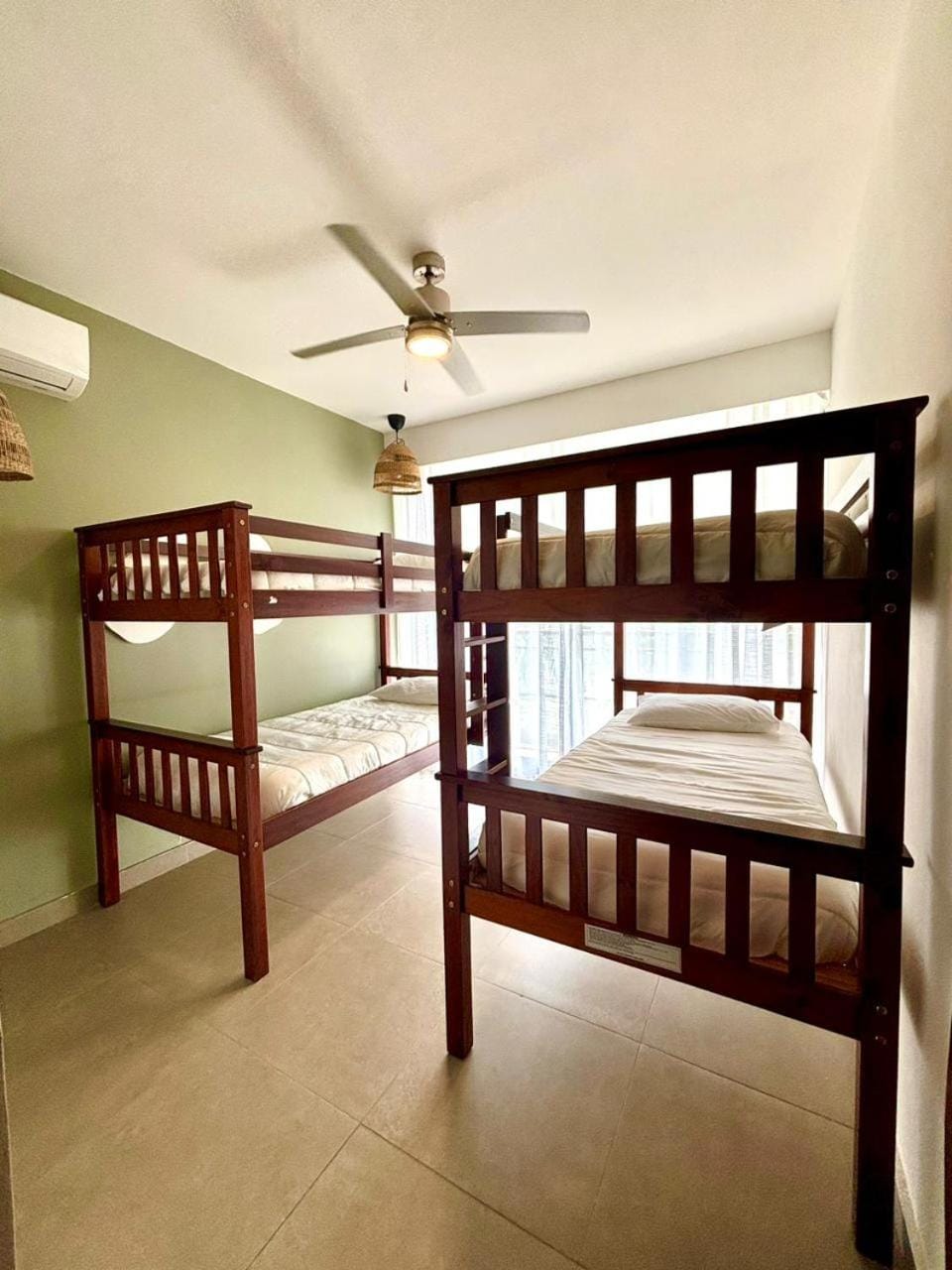 Bed, Photo of the whole room, Bedroom, bunk bed, air conditioner