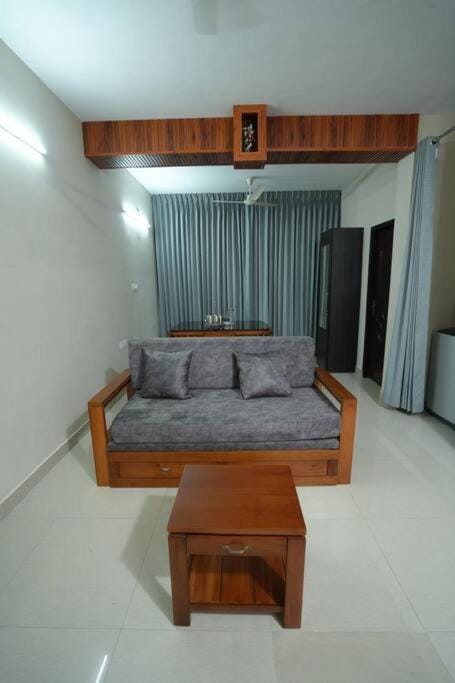 A4, Melam, Hima Havens- 200 m from Guruvayoor Temple Apartment in Kerala