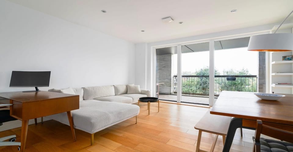Brilliantly Connected 1BD Flat by Clissold Park Apartment in London Borough of Islington