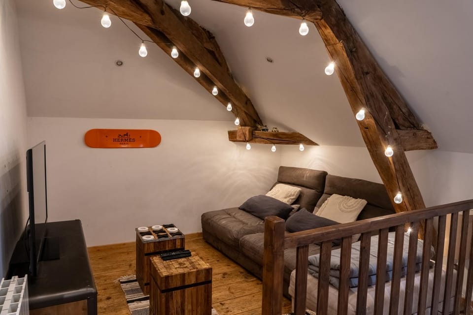 Communal lounge/ TV room