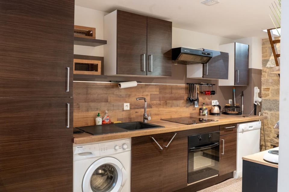Kitchen or kitchenette, dishwasher, stove, stove, washing machine, washing machine, kitchen, kitchen