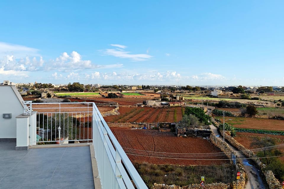 Property building, Day, View (from property/room), Balcony/Terrace