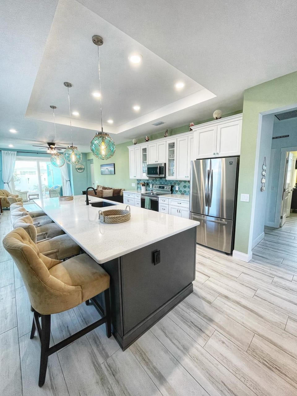 Kitchen or kitchenette, Living room, Dining area