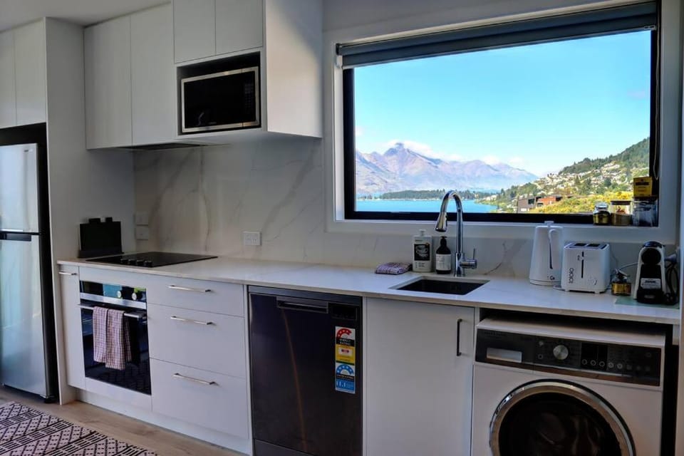 Relax on Snowy Place Apartment in Queenstown